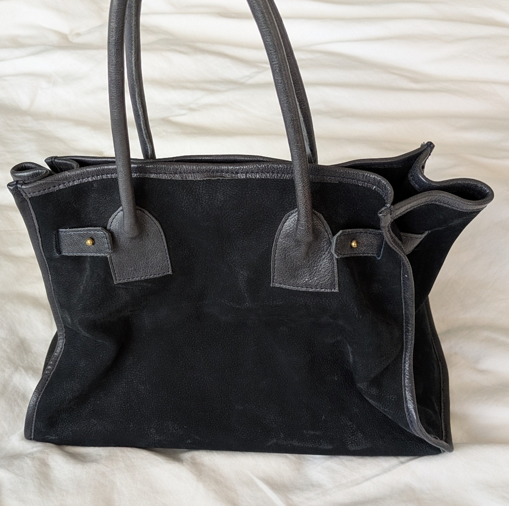 Elegant Navy Calf Leather Tote Bag